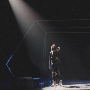 朵利亚张开双腿被强❌
